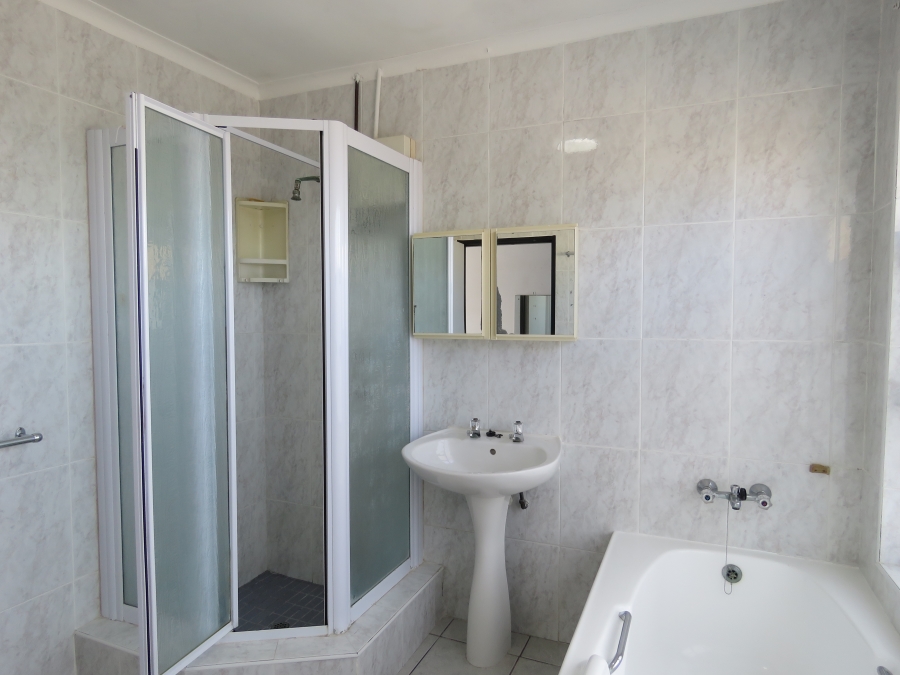 4 Bedroom Property for Sale in Royal Alfred Marina Eastern Cape